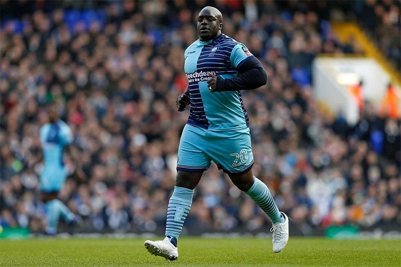 cau-thu-to-nhat-the-gioi-akinfenwa