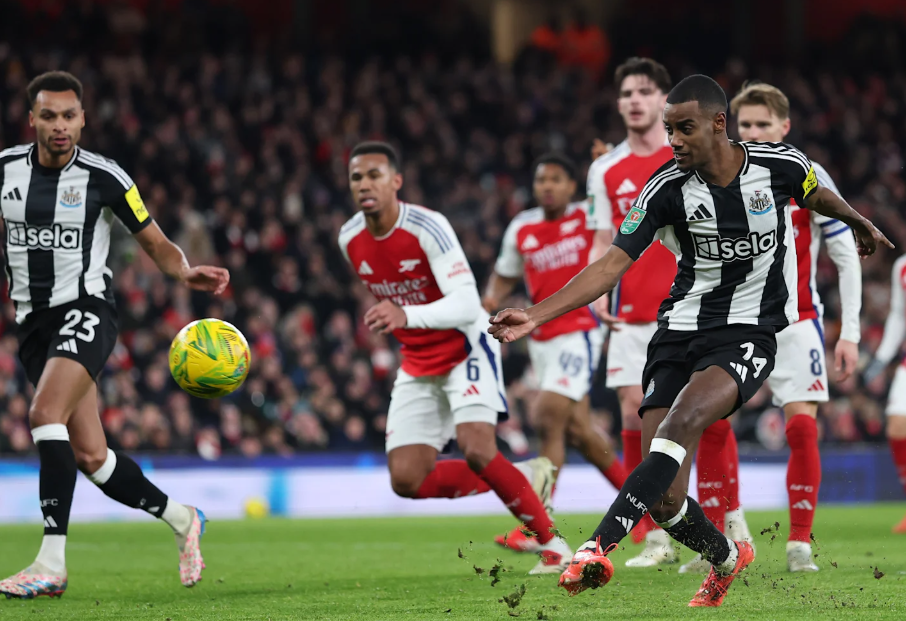 newcastle-united-vs-arsenal-0300-06-02-244727.jpg