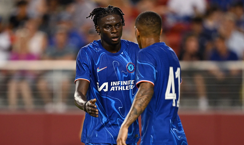 chelsea-dua-nguoi-thua-vao-danh-sach-rao-ban