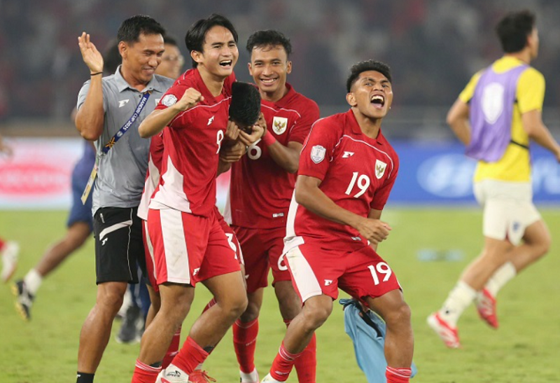 vuot-thai-lan-tren-loat-luan-luu-u23-indo-tu-tin-danh-bai-viet-nam-trong-tran-chung-ket